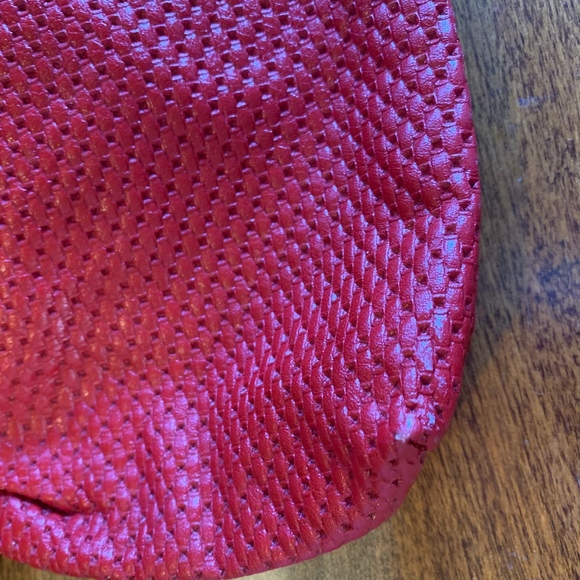 VINTAGE GREAT AMERICAN Purse 1980's Red with Hidden Keyring Inside - Picture 2 of 5